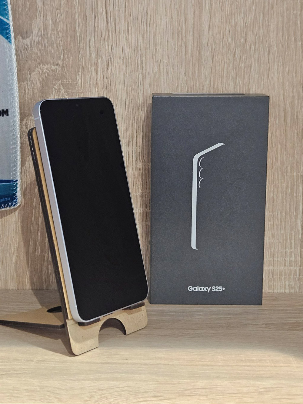 Samsung Galaxy S25 Plus 12/512GB - KORIŠTEN